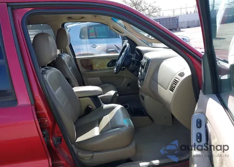 2003 Ford Escape Xlt from USA, damaged, VIN 1FMYU93183KB11545